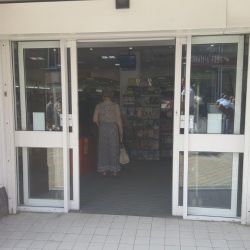 automatic sliding door